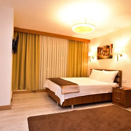 Hotel Dmr Grand Family Airport