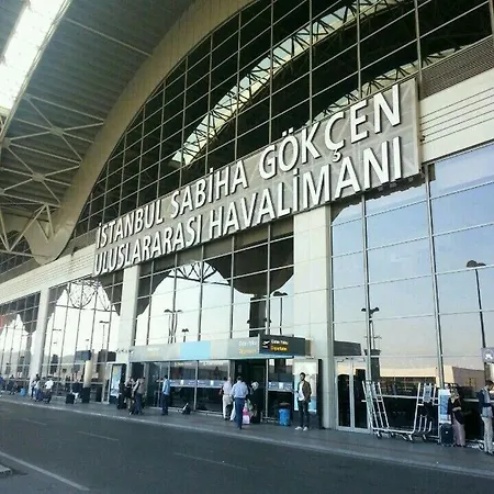 Dmr Grand Family Airport *